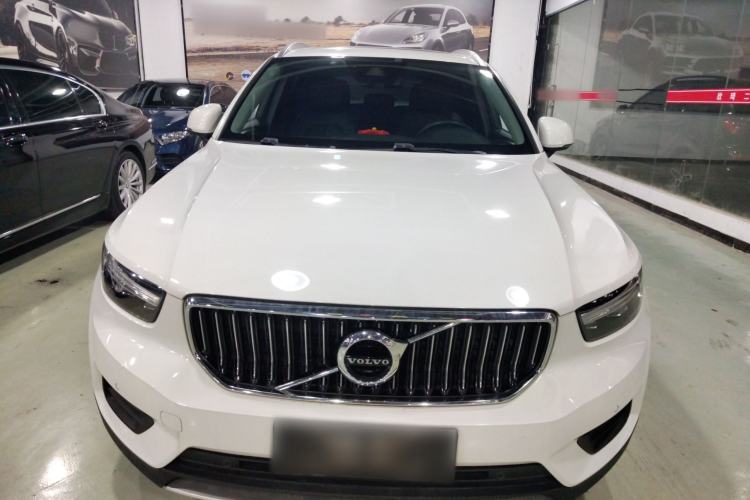 Used Volvo XC40 2019 T4 Four-Wheel Drive Dawn Ice White Front