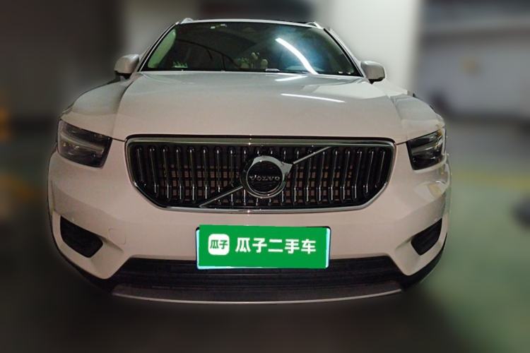 Used Volvo XC40 2019 T4 Four-Wheel Drive Dawn Ice White Front