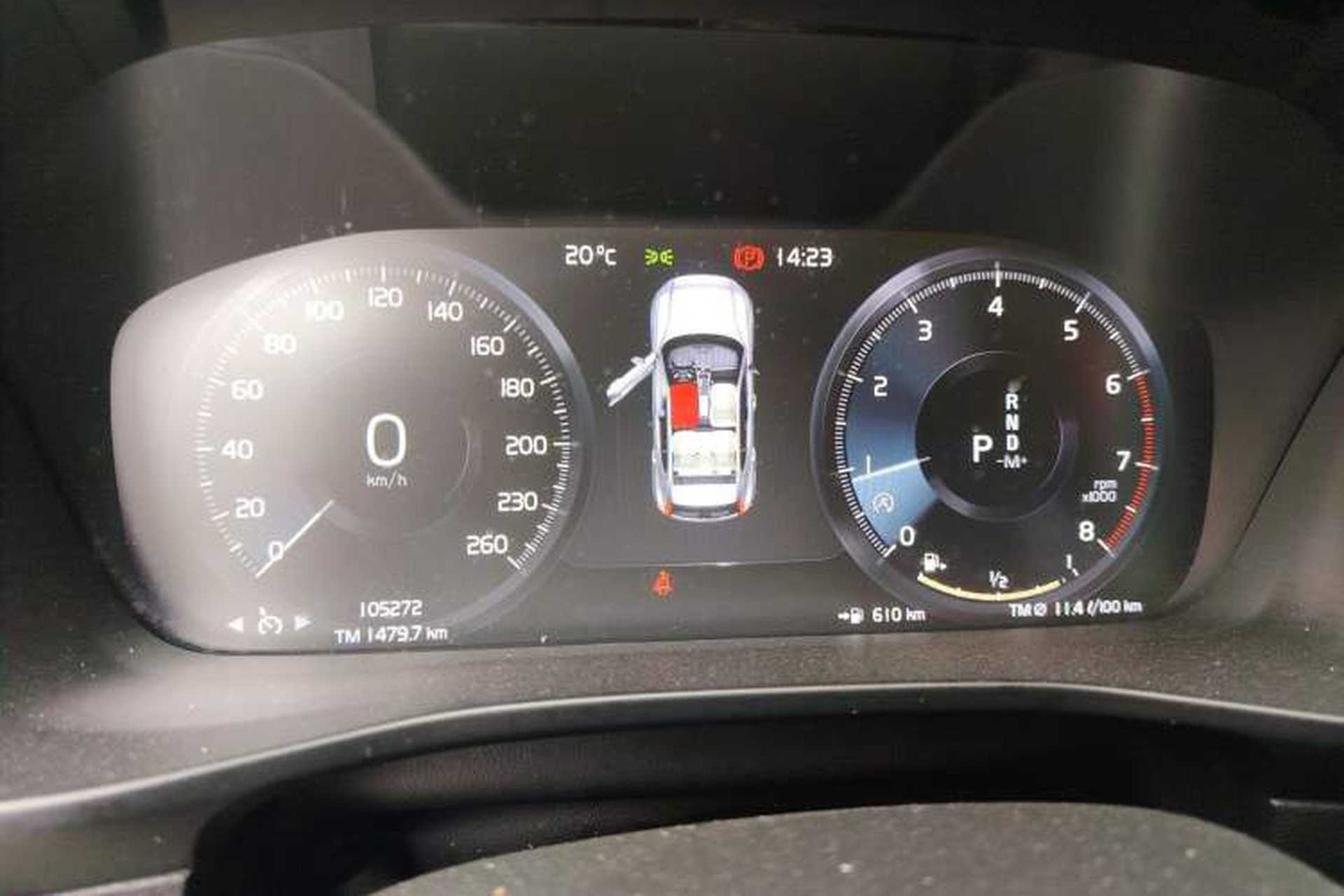 Used Volvo XC40 2019 T4 Four-Wheel Drive Dawn Ice White Instrument Cluster