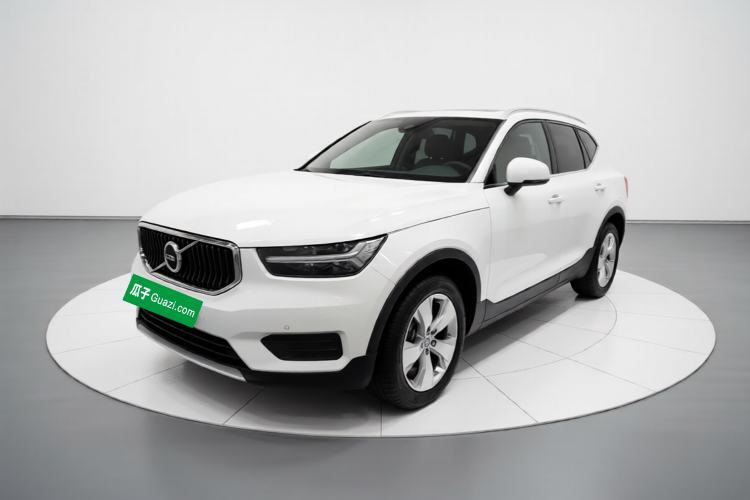 Used Volvo XC40 2019 T4 Four-Wheel Drive Dawn Ice White Guazi used car, China used car export, Used car for sale, Used Volvo cars, Cheapest cars for sale