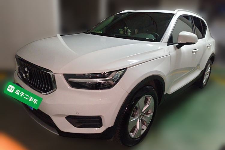 Used Volvo XC40 2019 T4 Four-Wheel Drive Dawn Ice White Guazi used car, China used car export, Used car for sale, Used  cars, Cheapest cars for sale