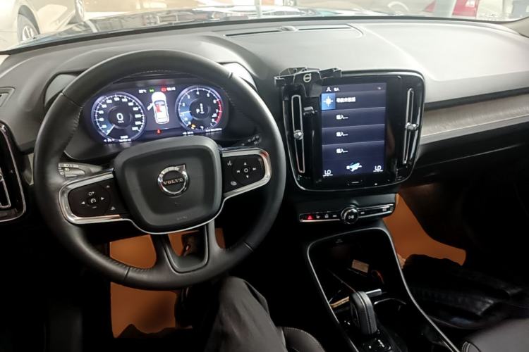 Used Volvo XC40 2020 T3 Zhiyuan Luxury Edition Center Console