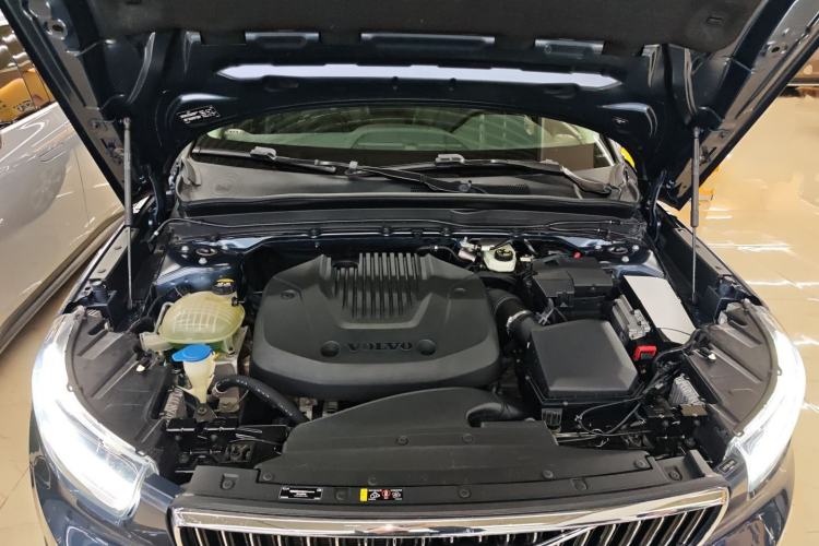 Used Volvo XC40 2020 T3 Zhiyuan Luxury Edition Engine Bay