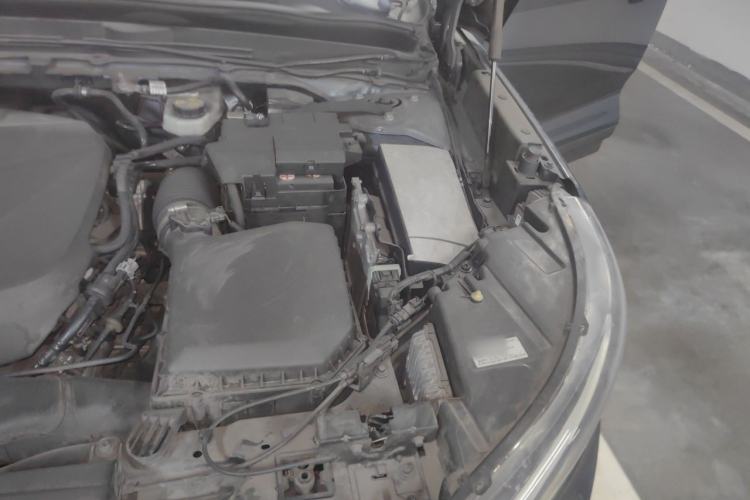 Used Volvo XC40 2020 T4 Four-Wheel Drive Smart Luxury Edition Engine Bay Left