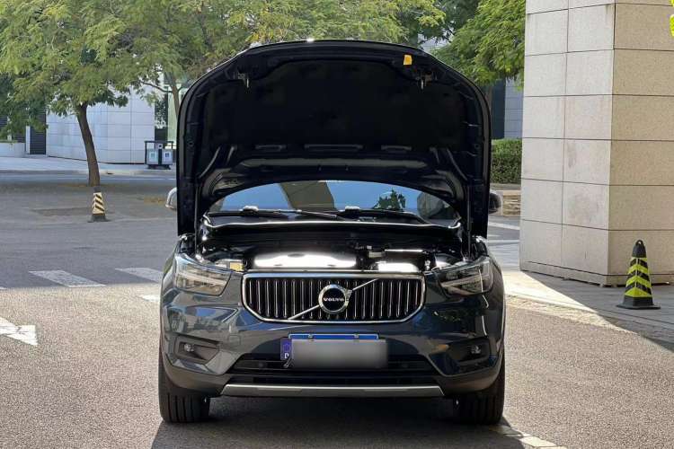 Used Volvo XC40 2020 T4 Four-Wheel Drive Smart Luxury Edition Engine Bay
