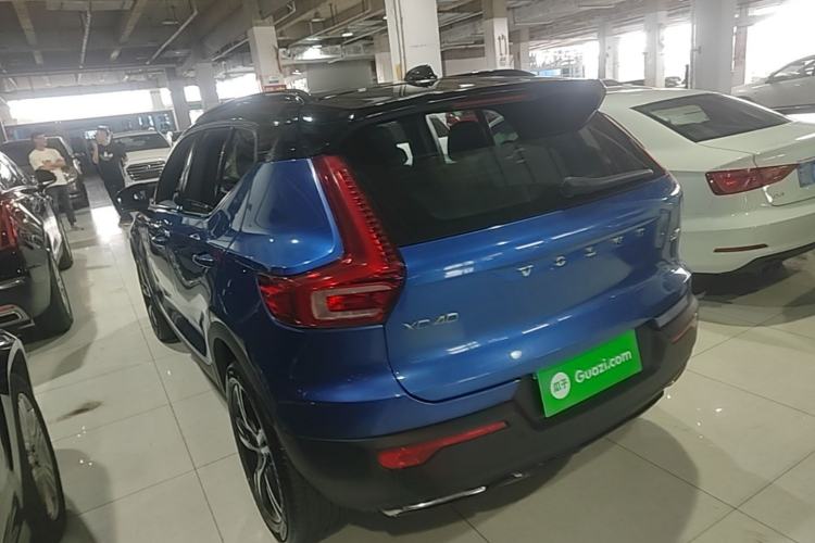 Used Volvo XC40 2020 T4 Four-Wheel Drive Smart & Sporty Edition Exterior 2