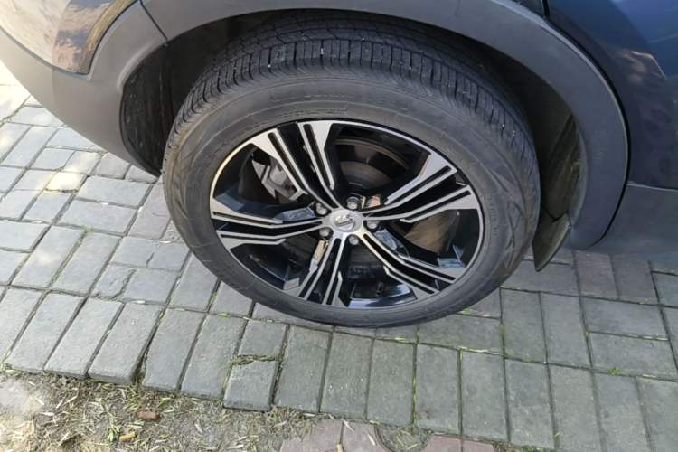 Used Volvo XC40 2020 T4 Four-Wheel Drive Smart Luxury Edition Exterior 2