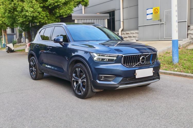 Used Volvo XC40 2020 T4 Four-Wheel Drive Smart Luxury Edition Exterior 3