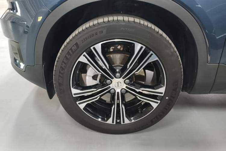 Used Volvo XC40 2020 T4 Four-Wheel Drive Smart Luxury Edition Exterior 4