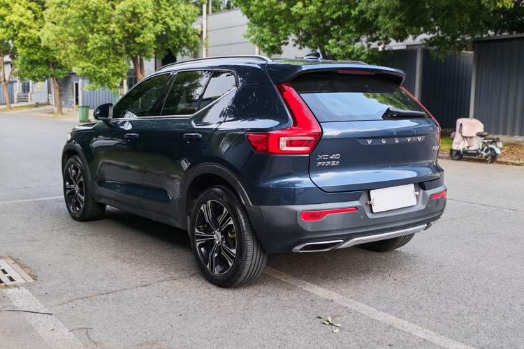Used Volvo XC40 2020 T4 Four-Wheel Drive Smart Luxury Edition Exterior 4