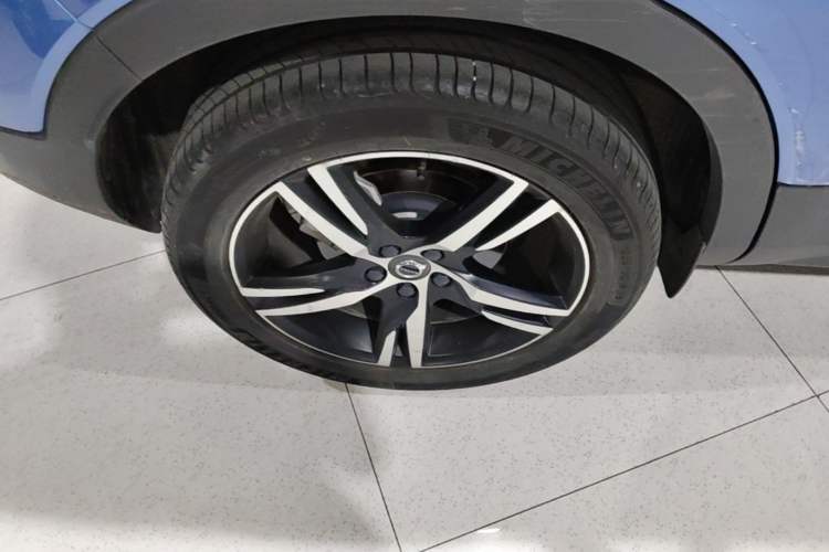 Used Volvo XC40 2020 T4 Four-Wheel Drive Smart & Sporty Edition Exterior 5