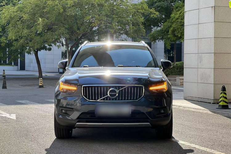 Used Volvo XC40 2020 T4 Four-Wheel Drive Smart Luxury Edition Front