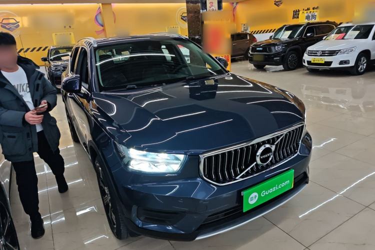 Used Volvo XC40 2020 T3 Zhiyuan Luxury Edition Front Right 45 Deg