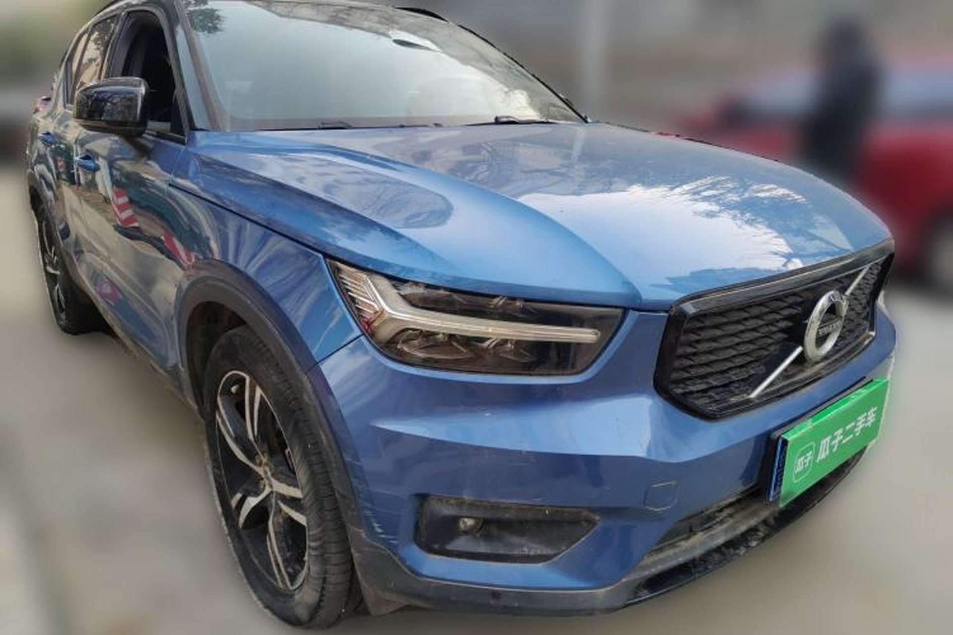 Used Volvo XC40 2020 T4 Four-Wheel Drive Smart & Sporty Edition Front Right 45 Deg