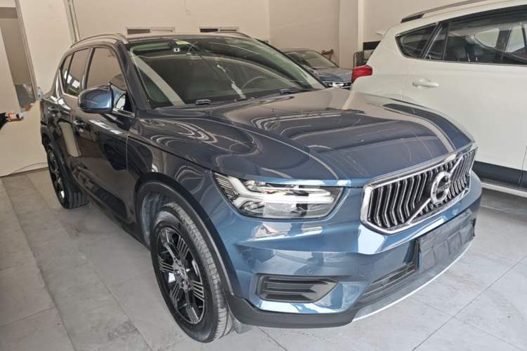 Used Volvo XC40 2020 T3 Zhiyuan Luxury Edition Front Right 45 Deg
