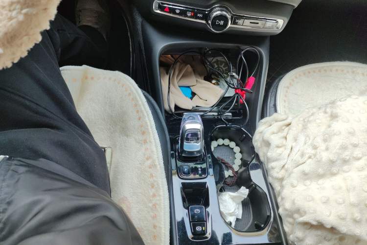 Used Volvo XC40 2020 T4 Four-Wheel Drive Smart Luxury Edition Gear Lever