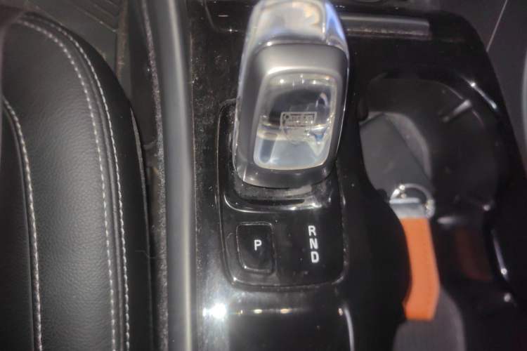Used Volvo XC40 2020 T4 Four-Wheel Drive Smart Luxury Edition Gear Lever