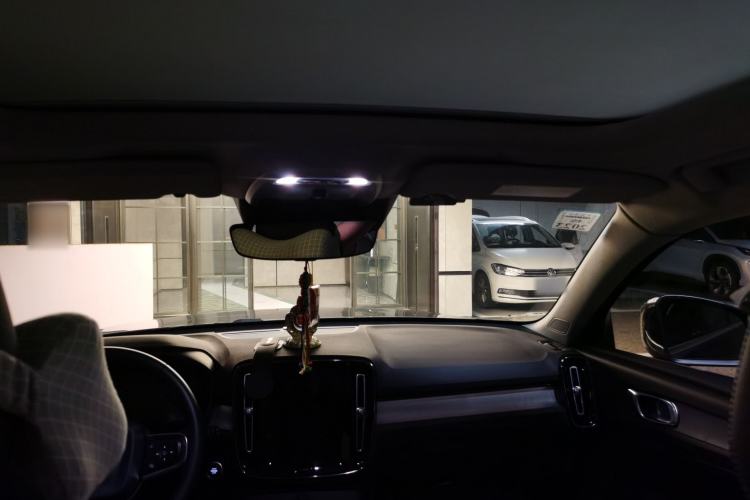 Used Volvo XC40 2020 T4 Four-Wheel Drive Smart & Sporty Edition Headliner