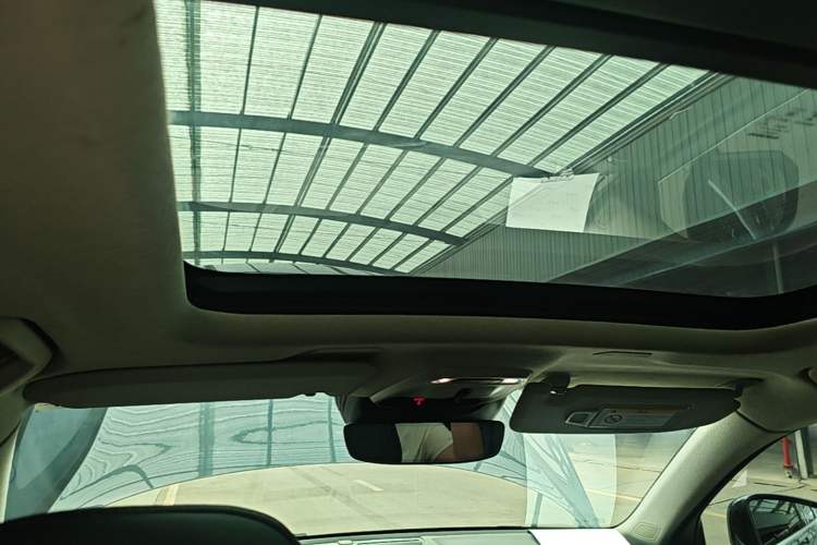 Used Volvo XC40 2020 T4 4x4 Zhiya Luxury Edition Headliner