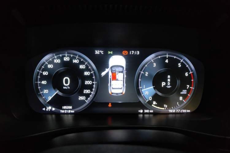 Used Volvo XC40 2020 T4 Four-Wheel Drive Smart Luxury Edition Instrument Cluster