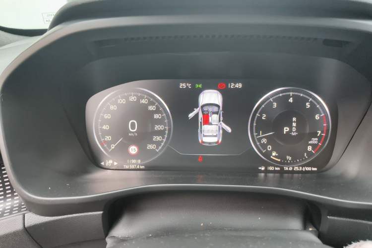 Used Volvo XC40 2020 T5 4x4 Zhiya Sport Edition Instrument Cluster
