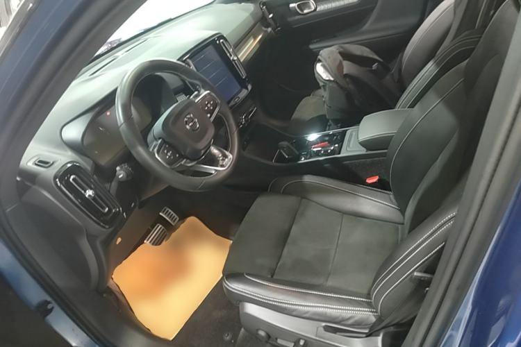 Used Volvo XC40 2020 T4 Four-Wheel Drive Smart & Sporty Edition Left Front Seat