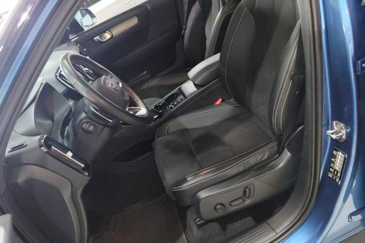 Used Volvo XC40 2020 T4 Four-Wheel Drive Smart & Sporty Edition Left Front Seat