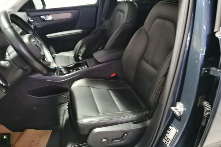 Used Volvo XC40 2020 T3 Smart & Stylish Edition Left Front Seat