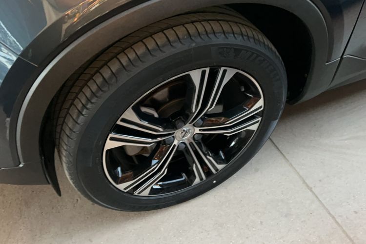 Used Volvo XC40 2020 T4 Four-Wheel Drive Smart Luxury Edition Left Front Wheel Hub