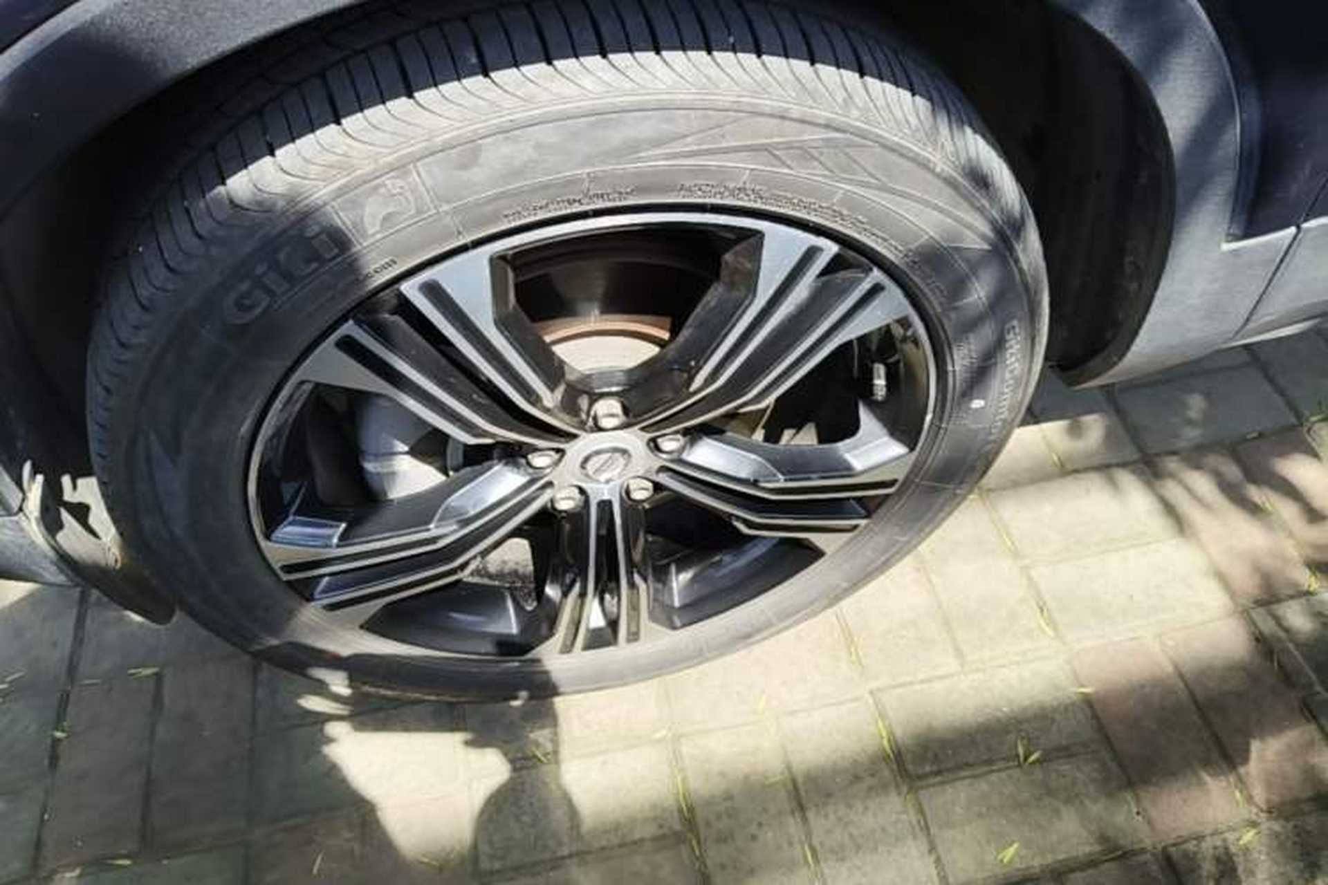 Used Volvo XC40 2020 T4 Four-Wheel Drive Smart Luxury Edition Left Front Wheel Hub