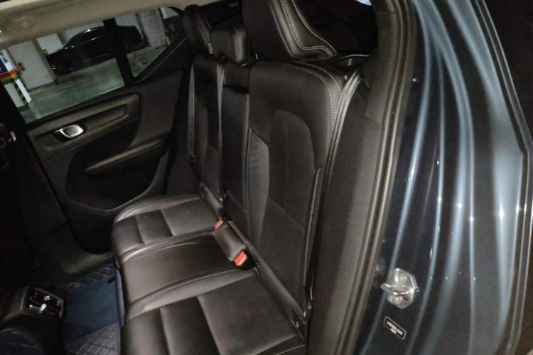 Used Volvo XC40 2020 T4 Four-Wheel Drive Smart Luxury Edition Left Rear Seat