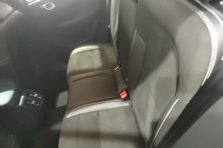Used Volvo XC40 2020 T4 Four-Wheel Drive Smart & Sporty Edition Left Rear Seat