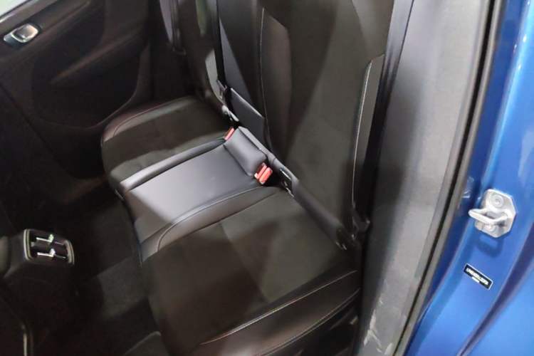 Used Volvo XC40 2020 T4 Four-Wheel Drive Smart & Sporty Edition Left Rear Seat