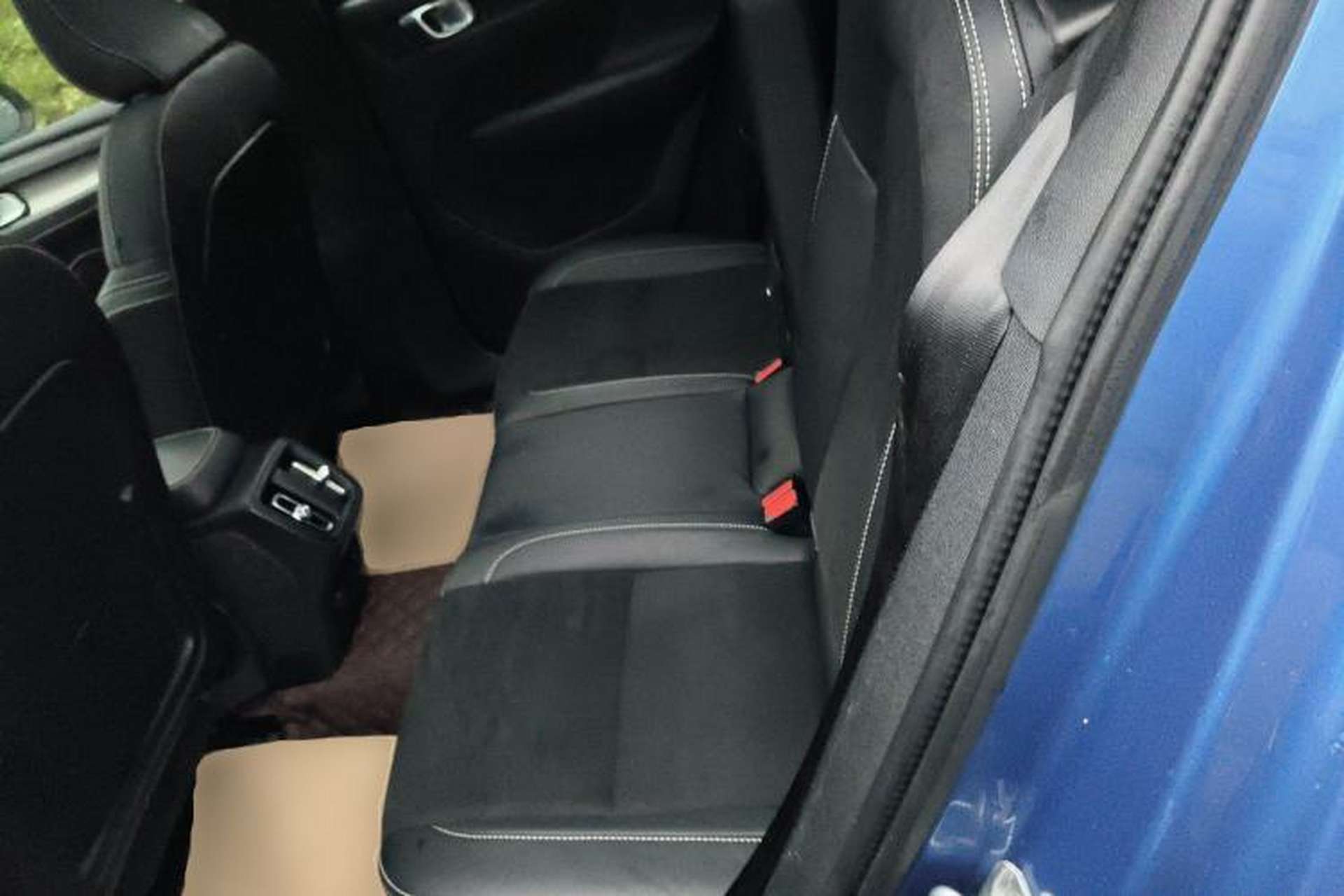 Used Volvo XC40 2020 T4 4x4 Smart Luxury Sport Edition Left Rear Seat