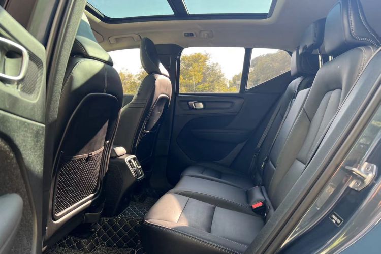 Used Volvo XC40 2020 T4 Four-Wheel Drive Smart Luxury Edition Left Rear Seat