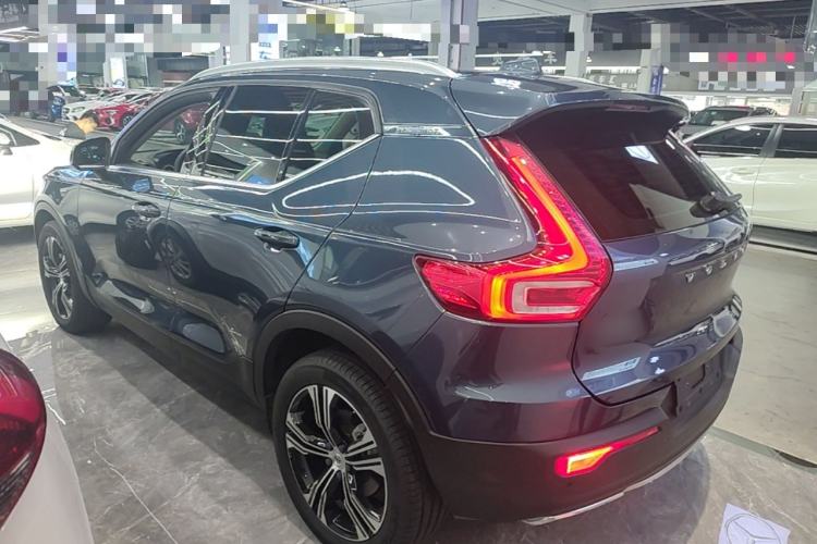 Used Volvo XC40 2020 T4 Four-Wheel Drive Smart Luxury Edition Rear Left 45 Deg