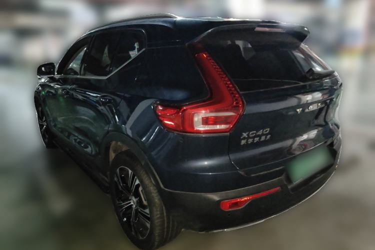 Used Volvo XC40 2020 T4 Four-Wheel Drive Smart Luxury Edition Rear Left 45 Deg