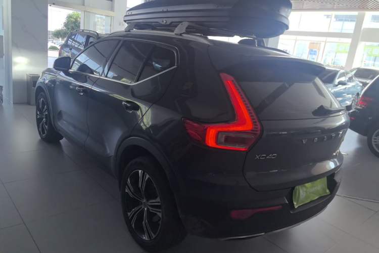 Used Volvo XC40 2020 T4 Four-Wheel Drive Smart Luxury Edition Rear Left 45 Deg