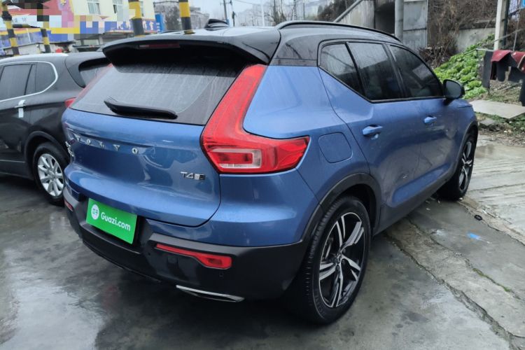 Used Volvo XC40 2020 T4 4x4 Smart Luxury Sport Edition Rear Right 45 Deg