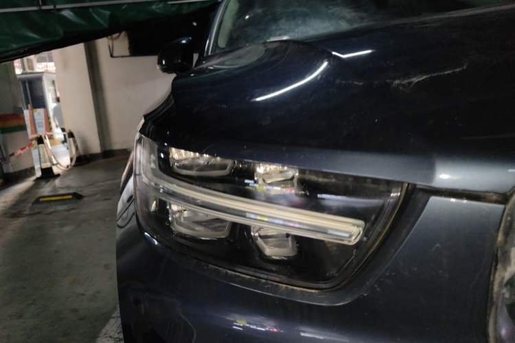 Used Volvo XC40 2020 T4 Four-Wheel Drive Smart Luxury Edition Right Front Headlight
