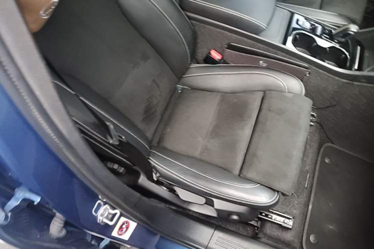 Used Volvo XC40 2020 T4 Four-Wheel Drive Smart & Sporty Edition Right Front Seat
