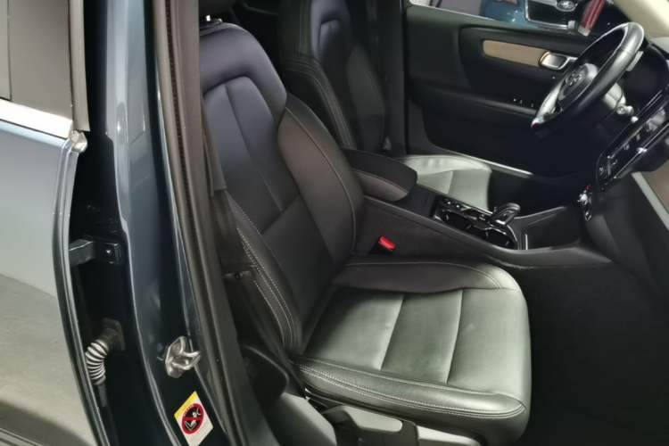 Used Volvo XC40 2020 T3 Smart & Stylish Edition Right Front Seat
