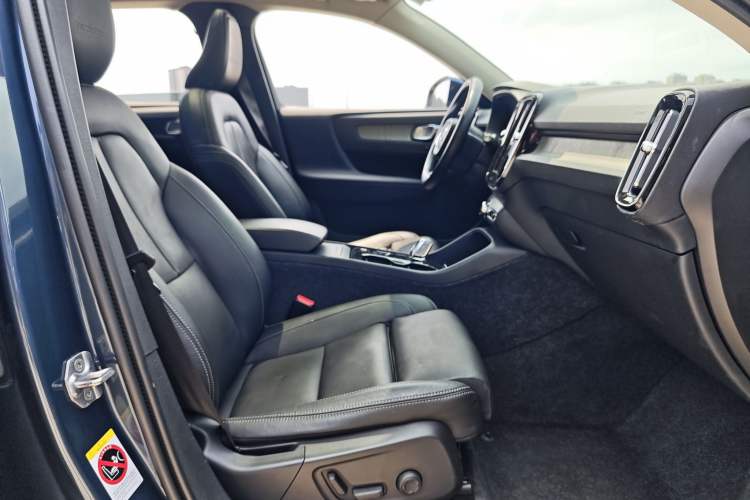 Used Volvo XC40 2020 T4 4x4 Zhiya Luxury Edition Right Front Seat