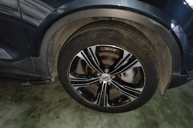 Used Volvo XC40 2020 T4 Four-Wheel Drive Smart Luxury Edition Right Front Wheel Hub