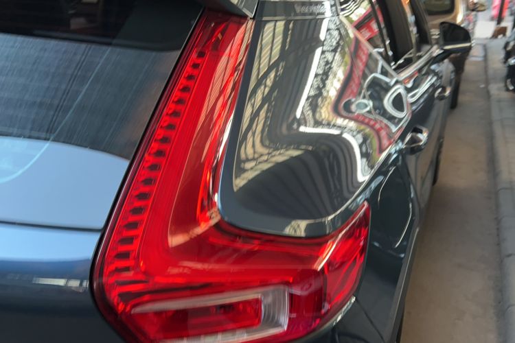 Used Volvo XC40 2020 T4 Four-Wheel Drive Smart Luxury Edition Right Rear Taillight