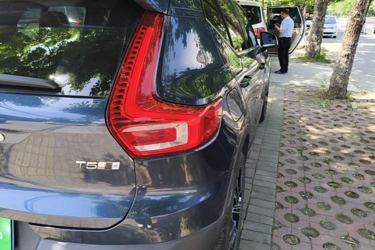 Used Volvo XC40 2020 T4 Four-Wheel Drive Smart Luxury Edition Right Rear Taillight