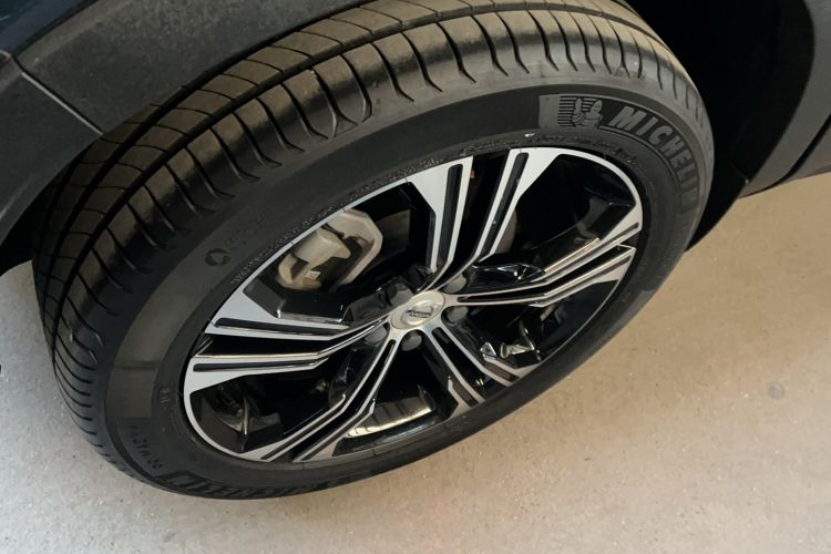 Used Volvo XC40 2020 T4 Four-Wheel Drive Smart Luxury Edition Right Rear Wheel Hub