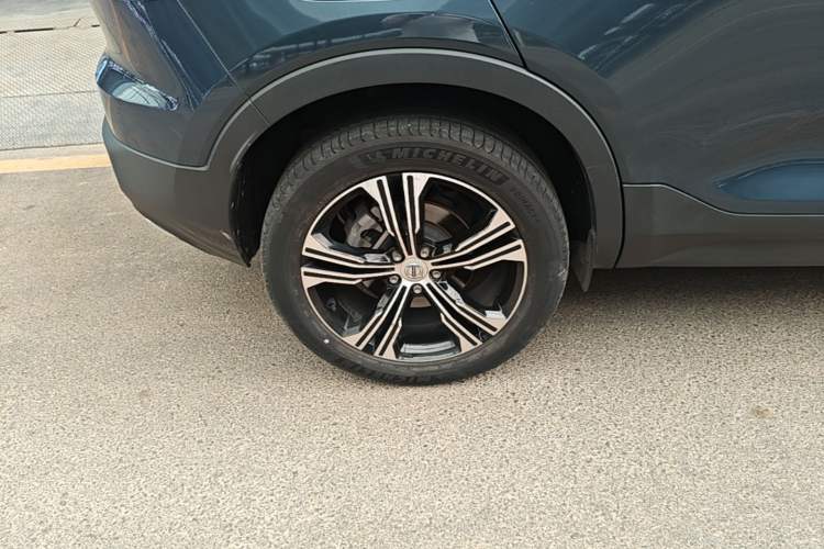 Used Volvo XC40 2020 T4 4x4 Zhiya Luxury Edition Right Rear Wheel Hub
