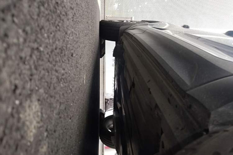 Used Volvo XC40 2020 T4 Four-Wheel Drive Smart & Sporty Edition Right Side Sill