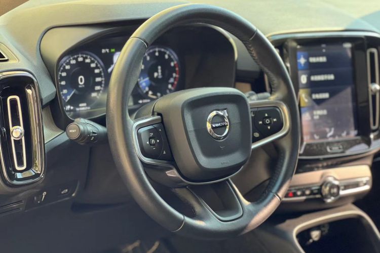 Used Volvo XC40 2020 T4 Four-Wheel Drive Smart Luxury Edition Steering Wheel